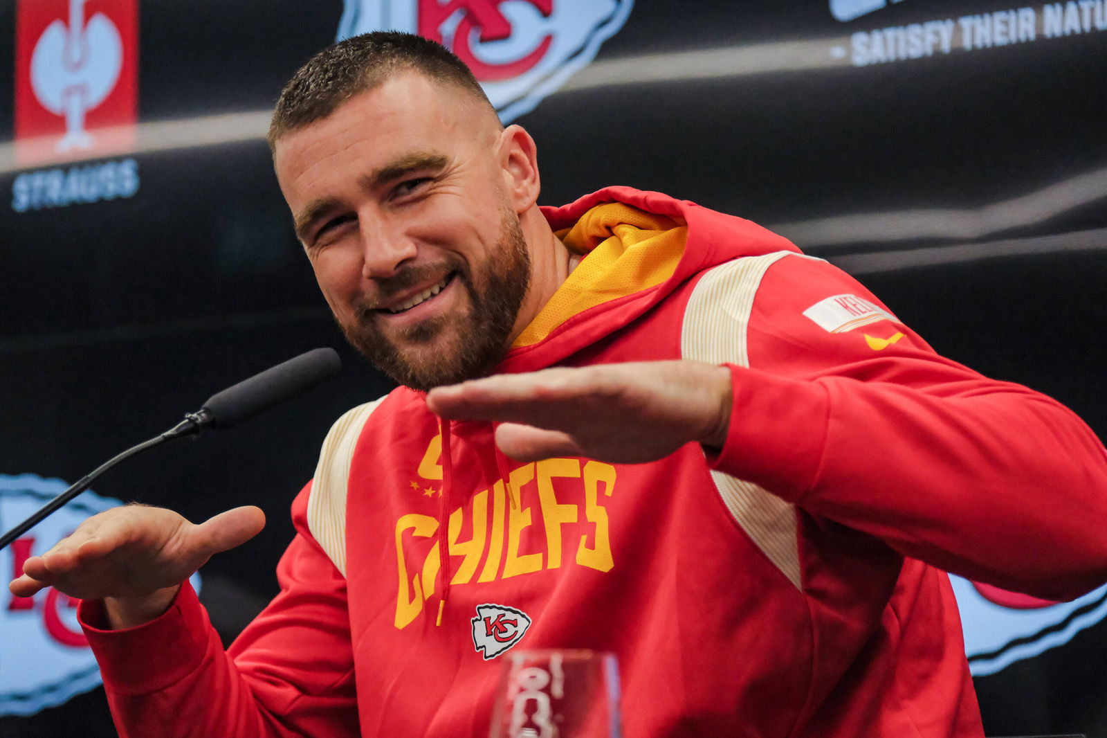 NFL Analyst Says Chiefs Are Worse with Travis Kelce's Return & Other ...